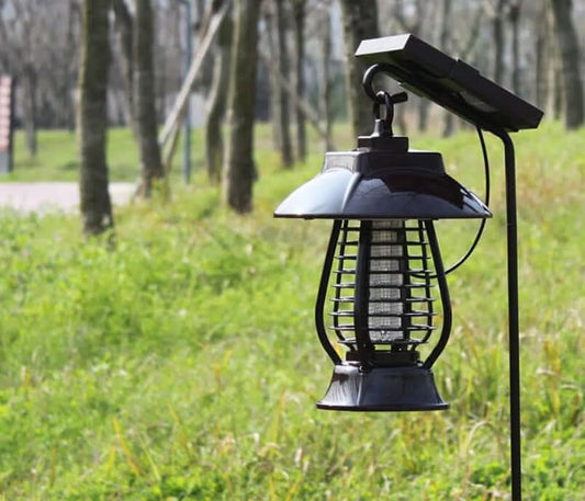 Lampe anti-moustique solaire