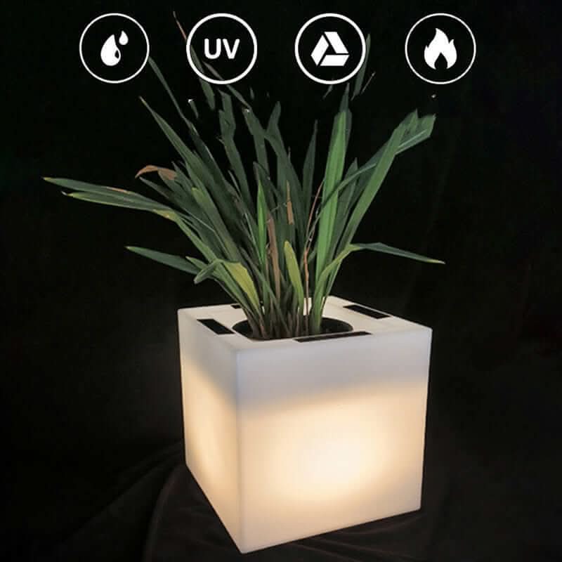 Lampe de jardin en plastique étanche