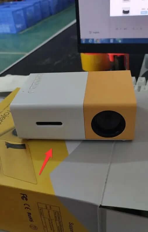 Mini projecteur portable YG300 HD LED Les Visionnaires