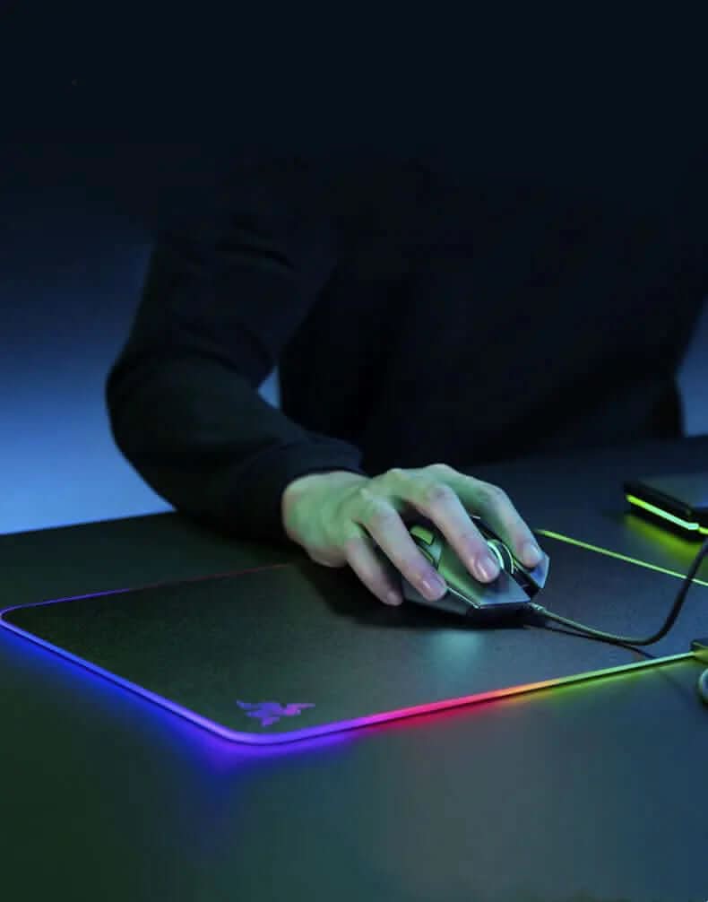 Tapis de souris Razer Firefly Hard V2 RGB Les Visionnaires