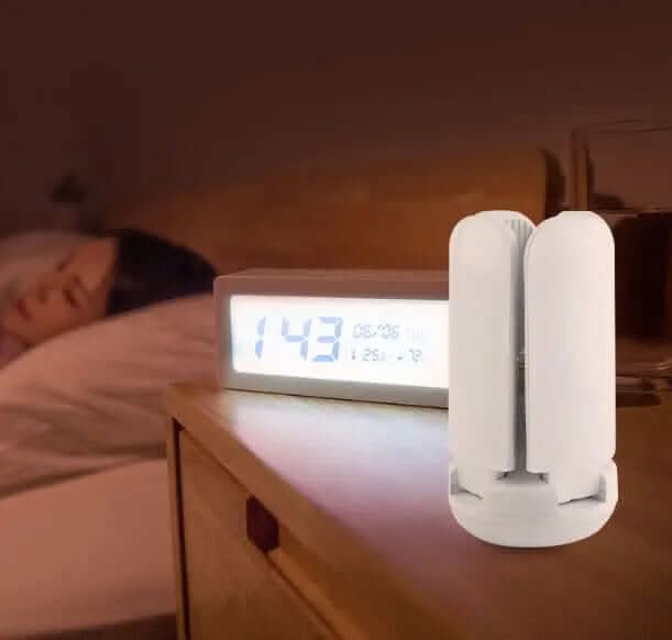 Cette lampe LED Bluetooth à quatre feuilles Les Visionnaires