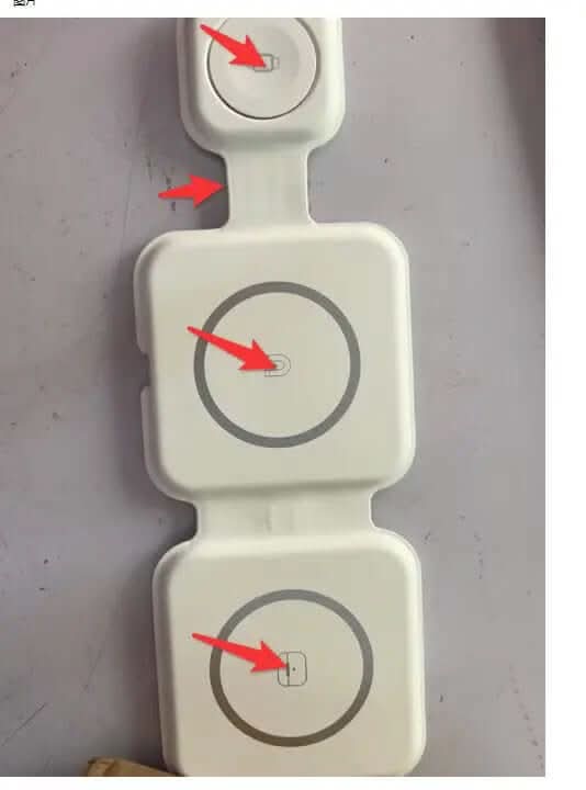 Chargeur sans fil pliable 3 en 1 Les Visionnaires