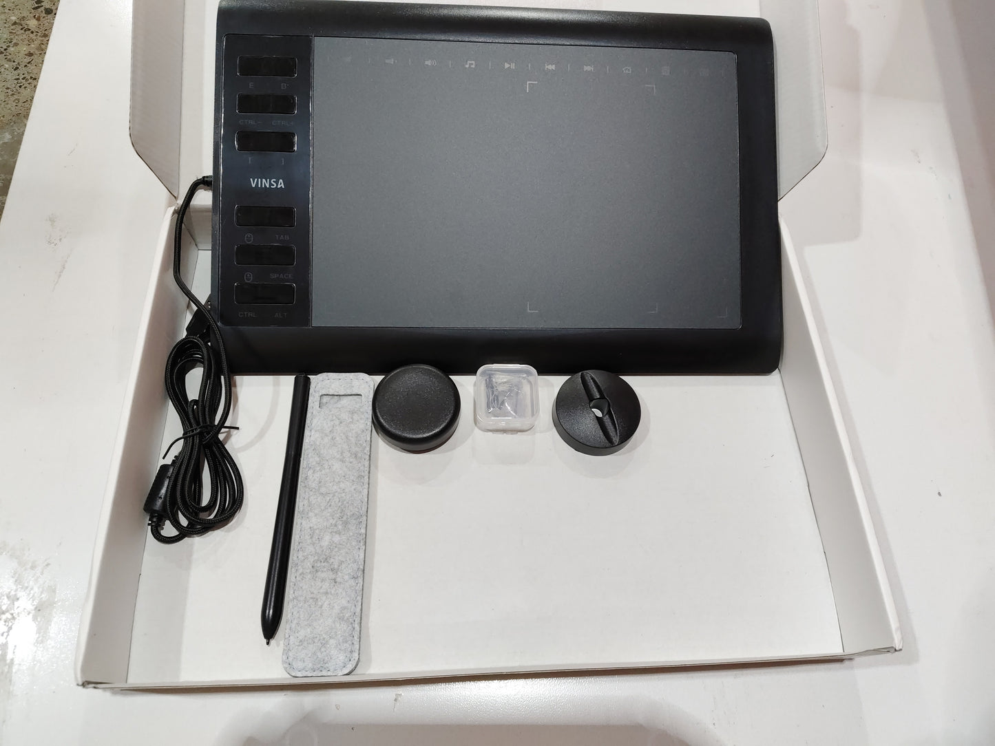 Tablette graphique numérique 1060PLUS – zone active 10×6 pouces, stylet rechargeable, 8192 niveaux de pression, 8 Go intégrés