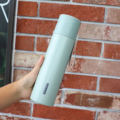 Gourde isotherme créative – étudiante, design artistique et compact