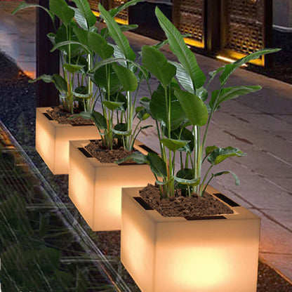 Lampe de jardin en plastique étanche