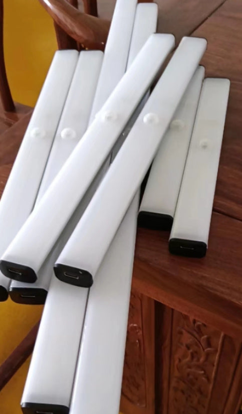 Veilleuse intelligente sans fil – détection corporelle par induction