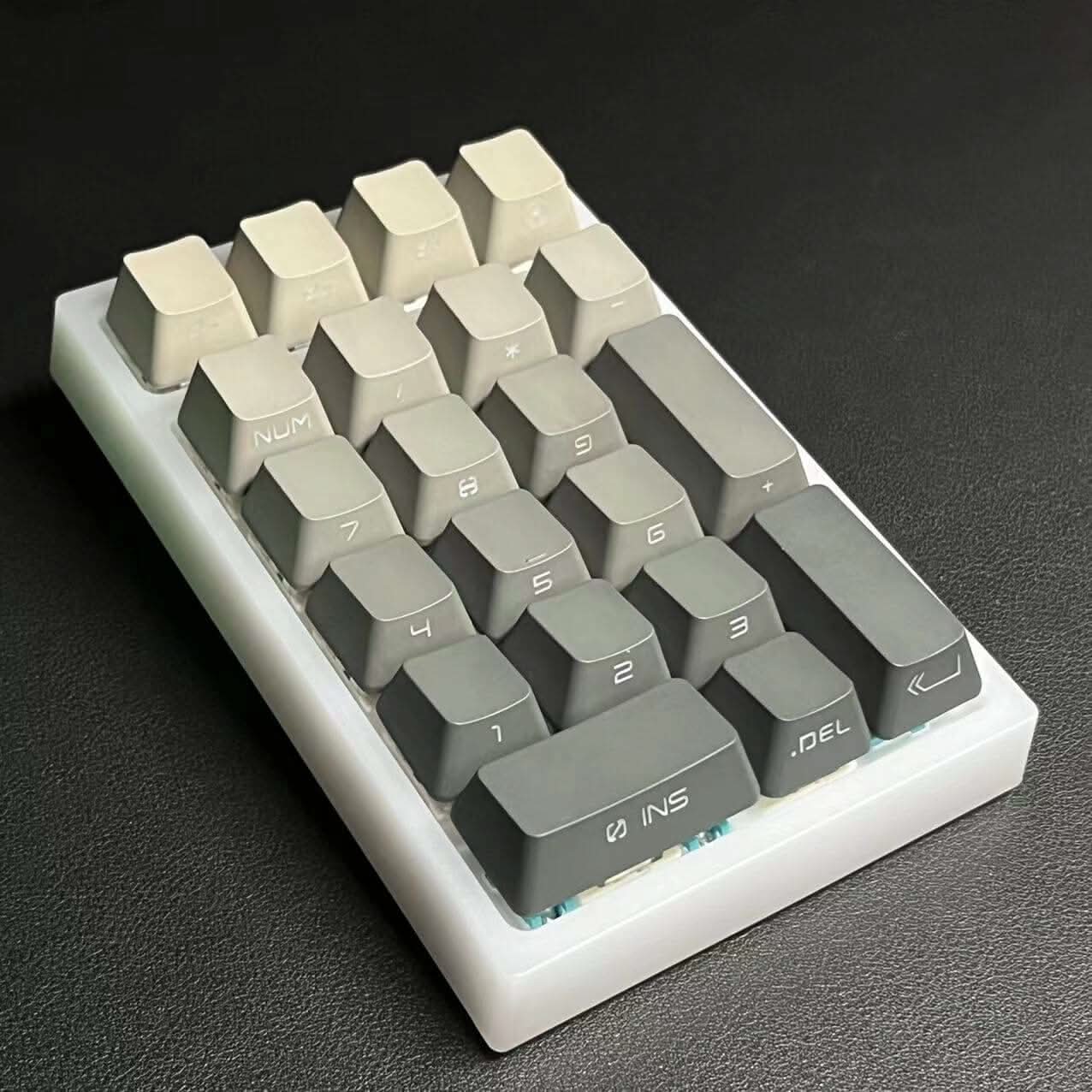 Clavier Numérique Tri-mode avec Bras Articulé