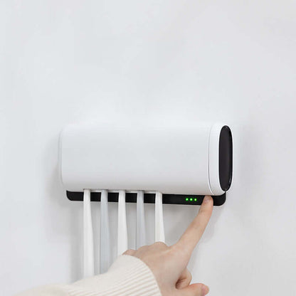 Stérilisateur UV mural pour brosses à dents