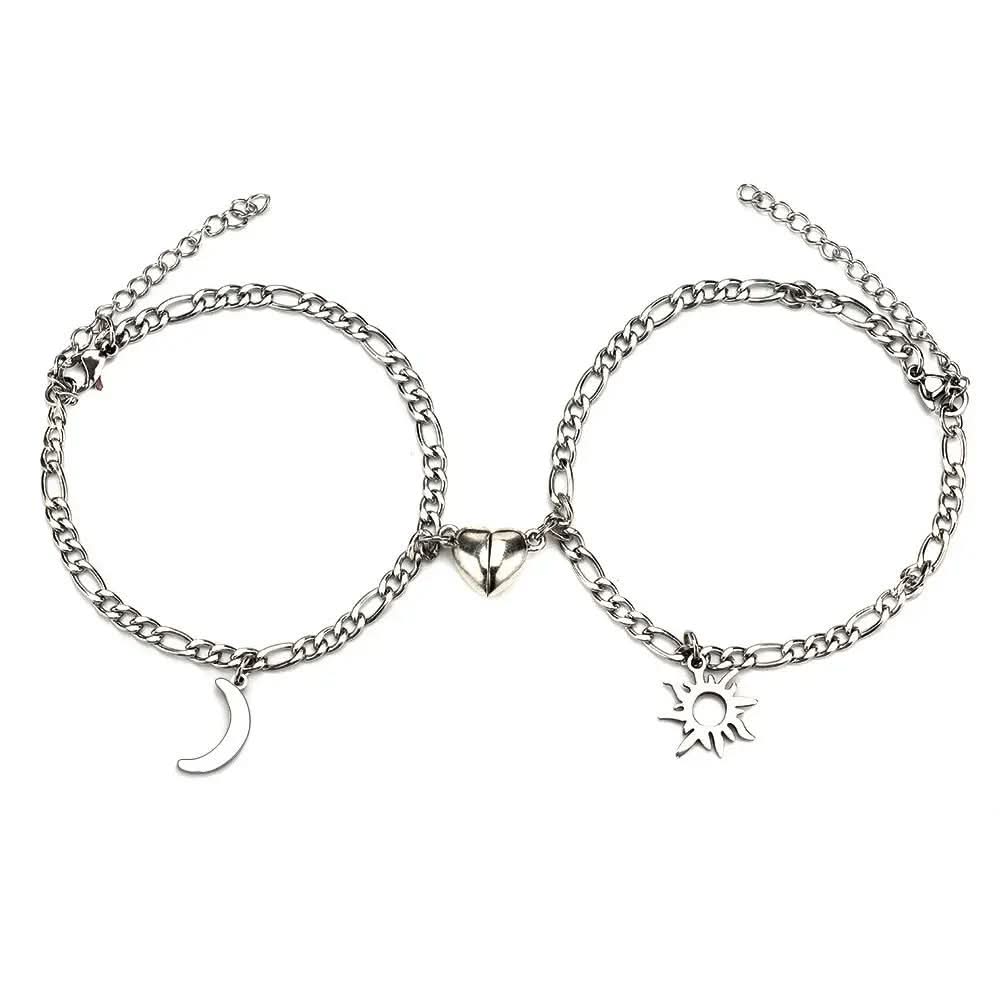 Lot de 2 bracelets magnétiques en acier inoxydable avec breloque soleil et lune Les Visionnaires