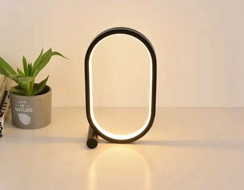 Lampe LED Ovale en Acrylique Les Visionnaires