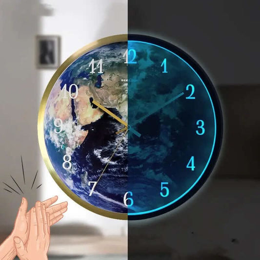 Horloge murale lumineuse à induction vocale Les Visionnaires