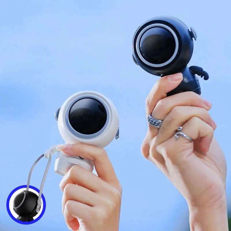 ventilateur de cou personnel rechargeable USB avec design d'astronaute Les Visionnaires