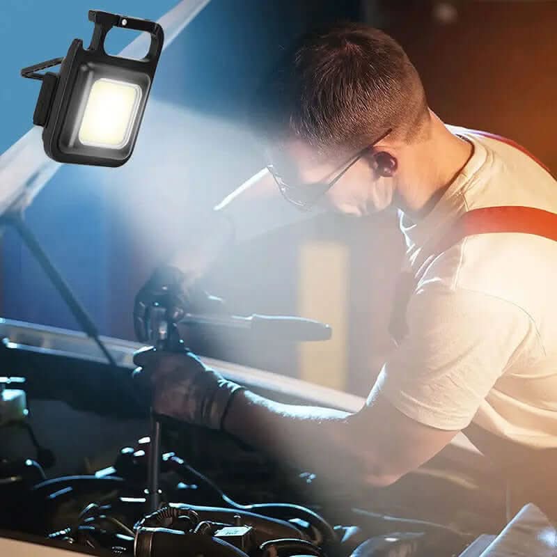Mini Lampe de Poche USB en Alliage – Compacte et Pratique Les Visionnaires
