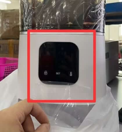 Distributeur Automatique de Nourriture pour Animaux Les Visionnaires