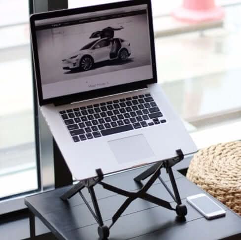 support d'ordinateur de bureau Les Visionnaires