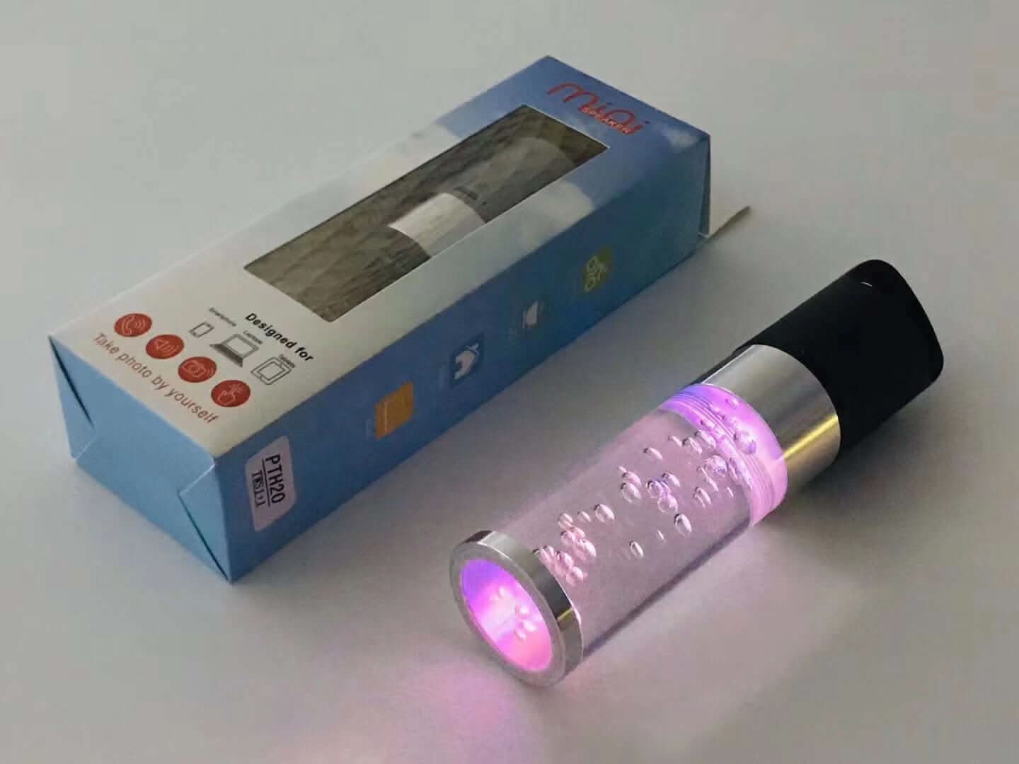 Mini haut-parleur Bluetooth 5.0 avec lumière cristalline colorée, style créatif et look cartoon irrésistible - XLL-Gadgets